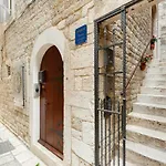Apartament Porta Orientalis *