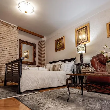 Porta Orientalis Apartment Split
